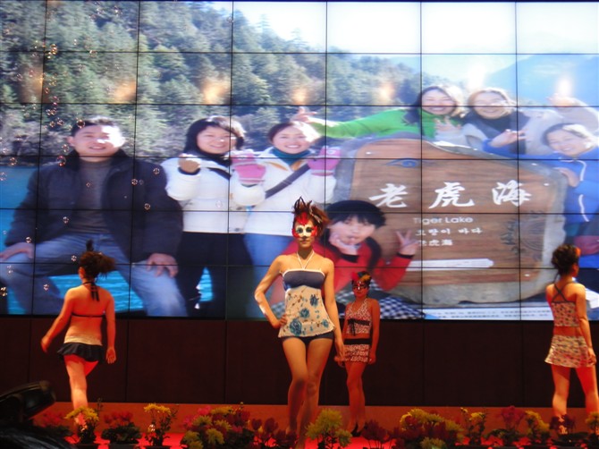 hq2011-012.jpg